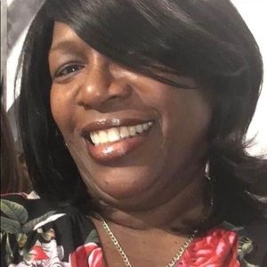 Meet your Posher, Linda